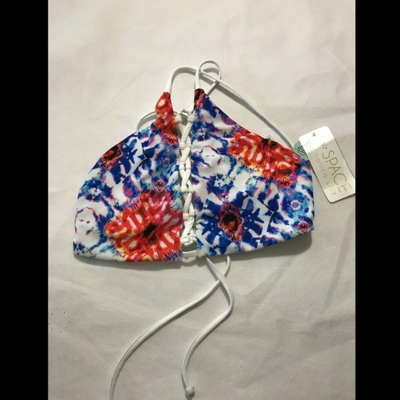 NWT L Space Nikki Lace Up Reversible Bikini Top - Picture 5 of 8